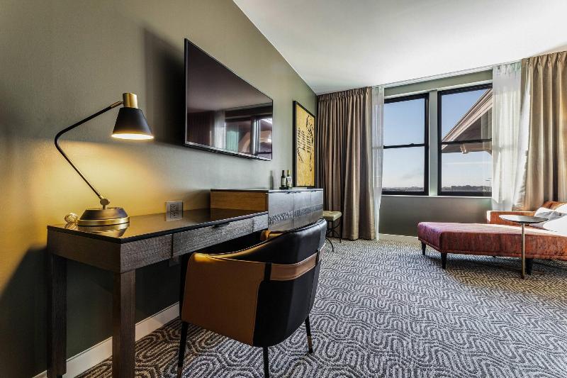 이그제큐티브 룸 킹사이즈 침대, Vin Autograph Collection