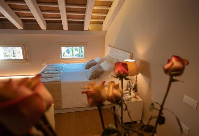 スーペリアトリプルルーム, Borghetto San Biagio Relais Agriturismo