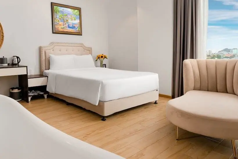 سوئیت با چشم‌انداز رودخانه, Rhm Luxury Hotel And Suite
