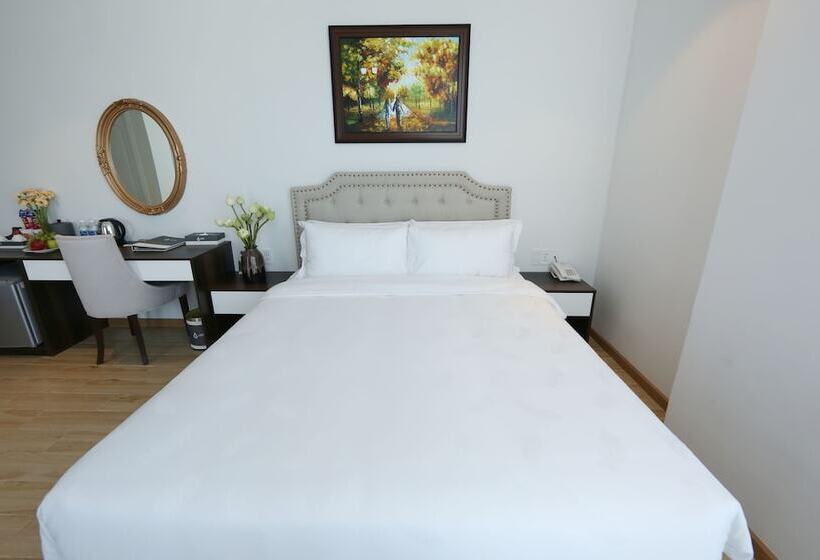 سوئیت با چشم‌انداز رودخانه, Rhm Luxury Hotel And Suite