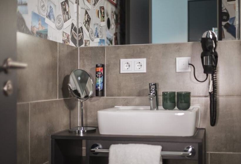 スーペリアールーム, Holiday Inn   The Niu, Coin Frankfurt Ostend, An Ihg