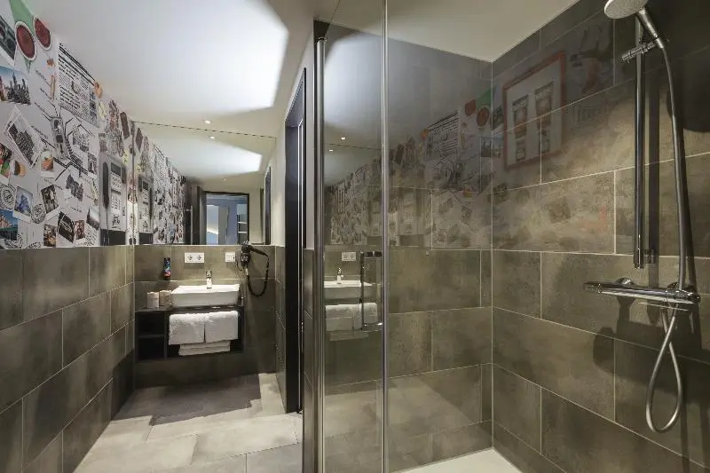 デラックスルーム, Holiday Inn The Niu, Coin Frankfurt Ostend, An Ihg