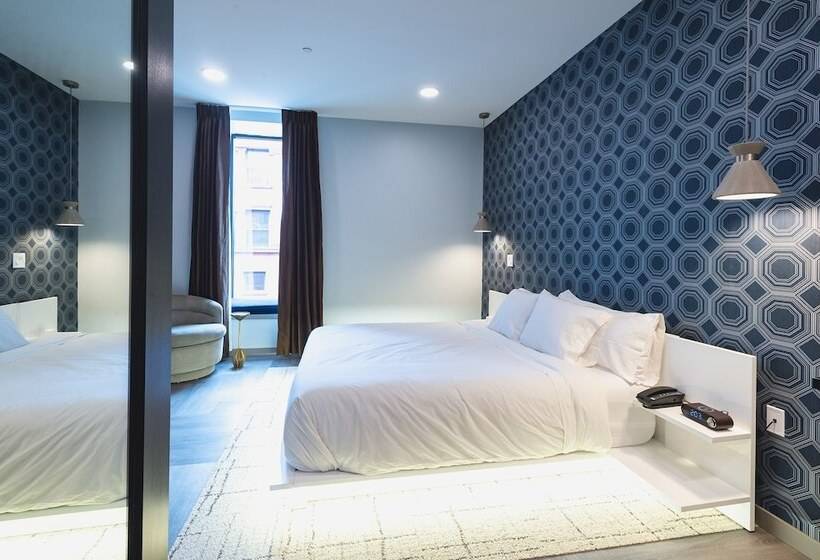 Люкс Кровать Кинг, The Vault