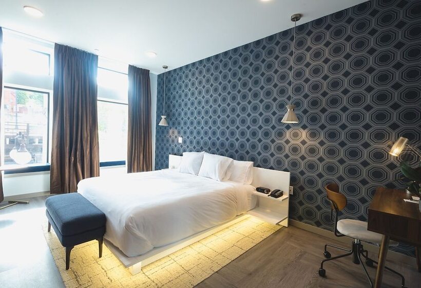 Люкс Кровать Кинг, The Vault