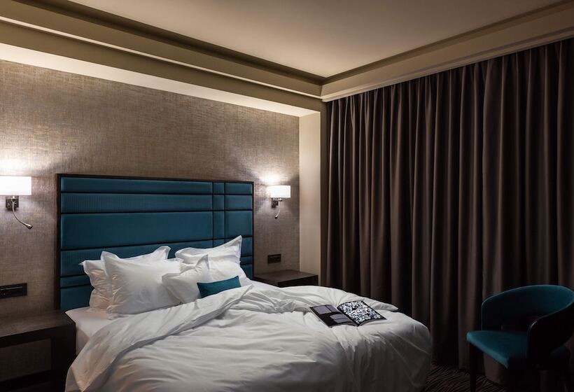 Номер Deluxe, Old Town