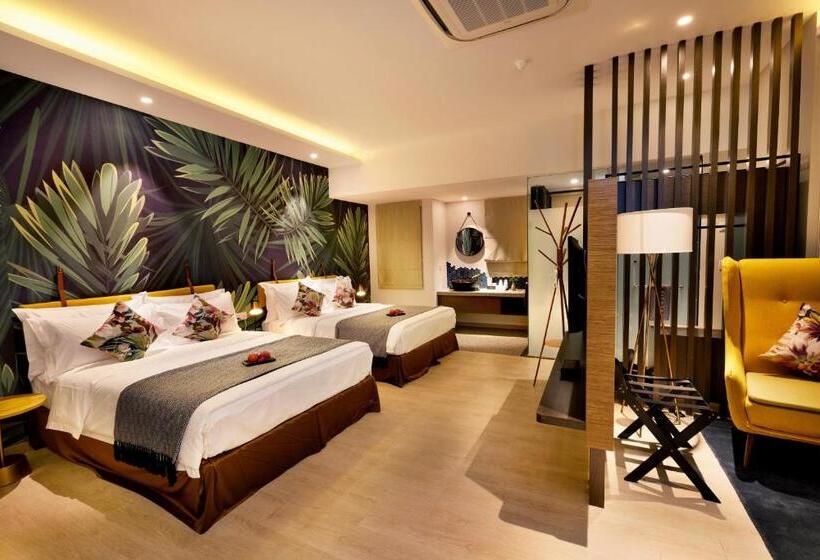 Четырехместный Номер Deluxe, Sojourn Guest House