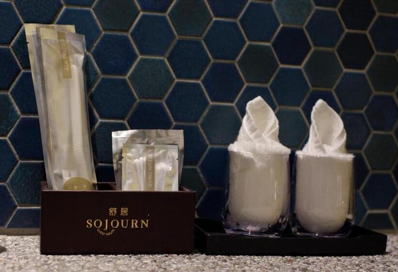 Семейный Номер Deluxe, Sojourn Guest House