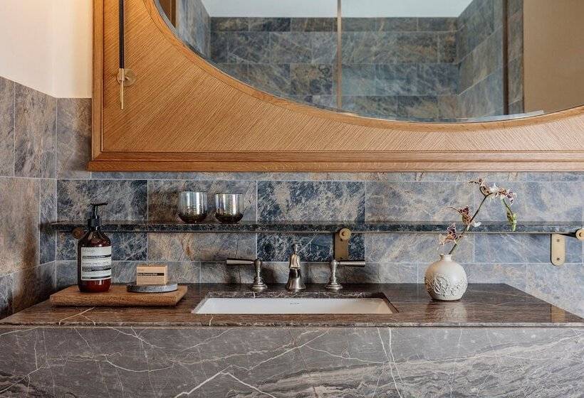 발코니가 있는 프리미엄 룸, Austin Proper Hotel, A Member Of Design Hotels