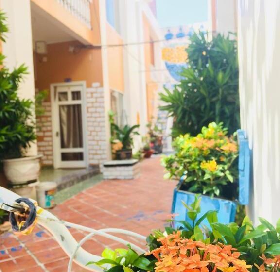 اتاق استاندارد سه تخته با چشم‌انداز باغ, Goc Bien Homestay