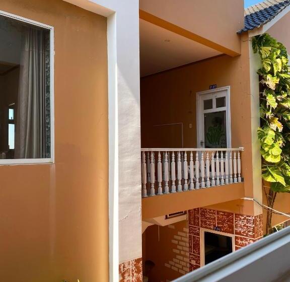 اتاق استاندارد سه تخته با چشم‌انداز باغ, Goc Bien Homestay