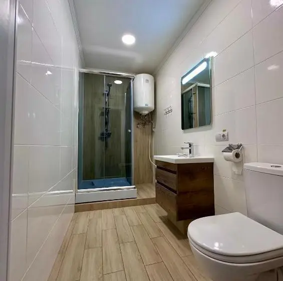 Deluxe-huone, Korona