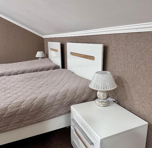 豪华房间, Korona