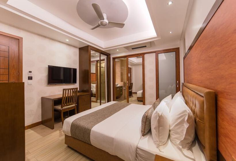 اتاق لوکس با بالکن, Samann Host