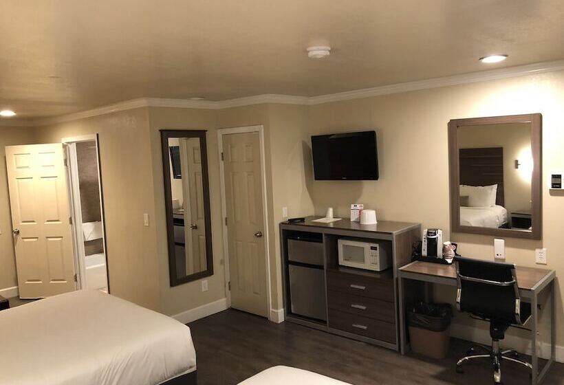 סוויטת ג'וניור, El Castell Motel