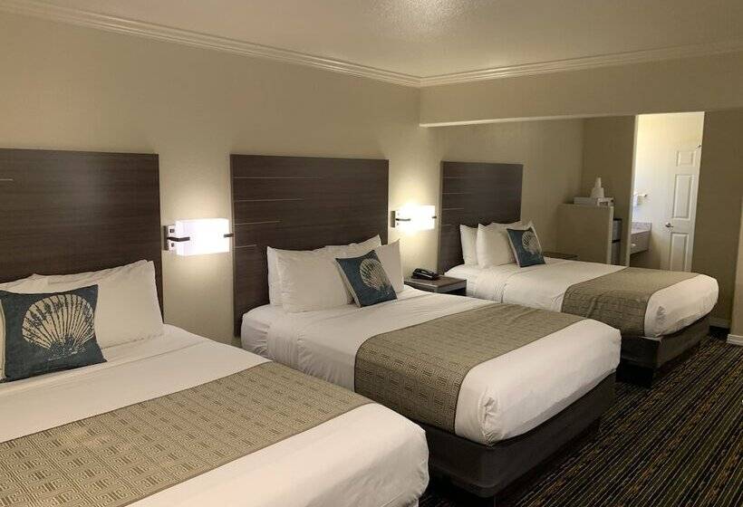 Семейный Номер, El Castell Motel