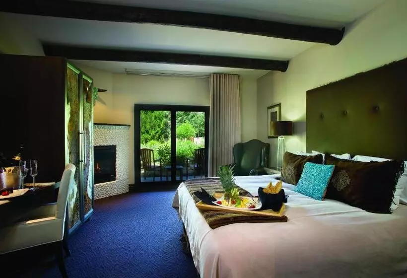 キングサイズベッドのスタンダードルーム, El Monte Sagrado Resort & Spa