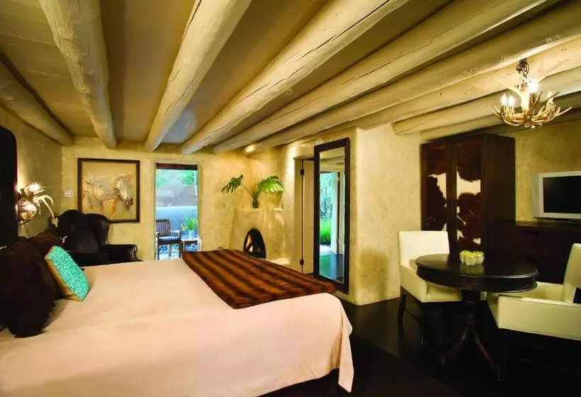 キングサイズベッドのデラックスルーム, El Monte Sagrado Resort & Spa
