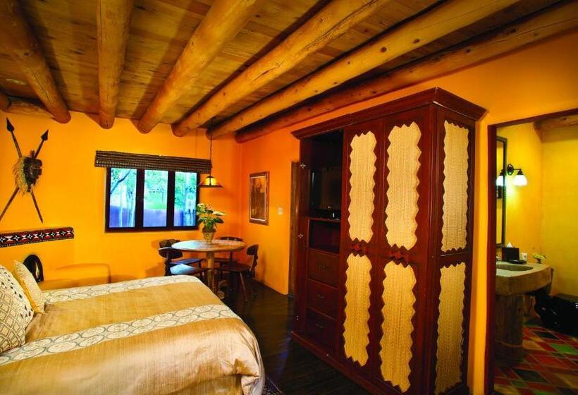 디럭스 룸, El Monte Sagrado Resort & Spa