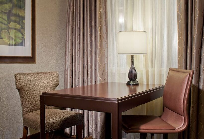 סוויטת פרמיום, Embassy Suites By Hilton Dallas Near The Galleria