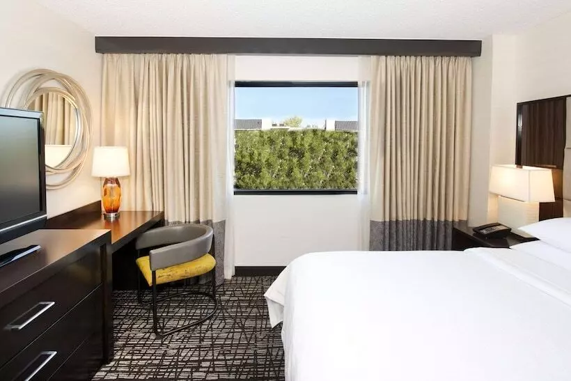 سوئیت برای معلولان, Embassy Suites By Hilton Las Vegas