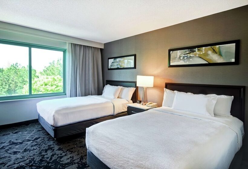 ２ダブルベッドのスタンダードルーム, Embassy Suites By Hilton Raleigh Durham Research Triangle