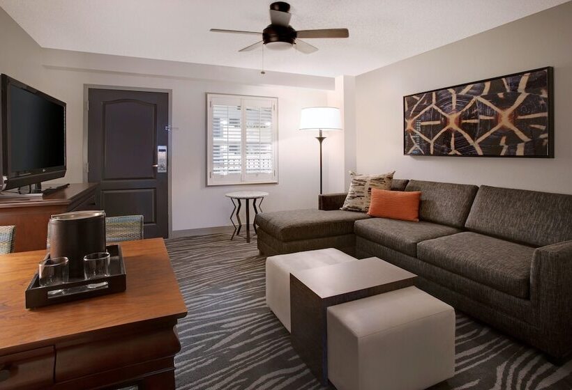 جناح, Embassy Suites By Hilton Orlando Airport