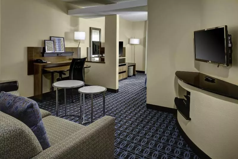 キングサイドベッドのスタンダードワンルーム, Fairfield Inn And Suites By Marriott Atlanta Suwanee