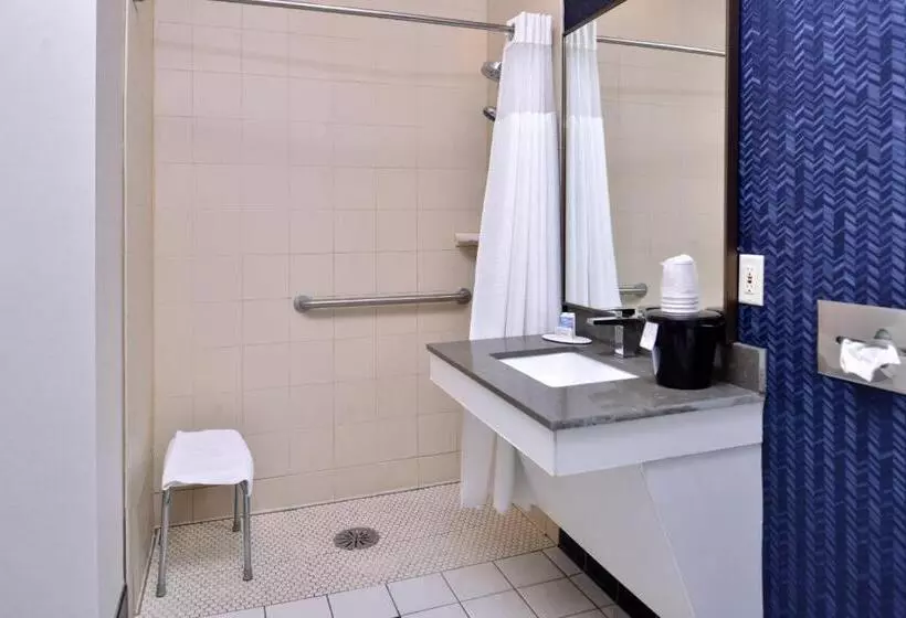 障害者適応デラックスルーム, Fairfield Inn And Suites Beloit