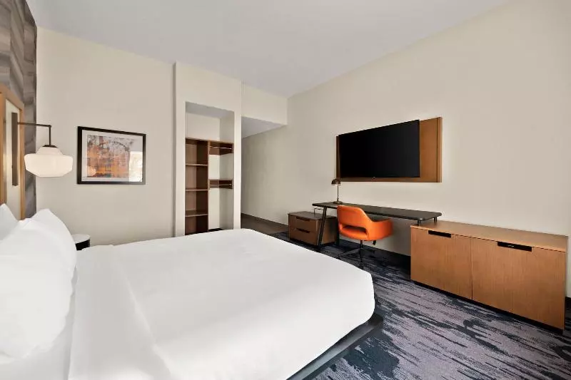 キングサイズベッドのスタンダードルーム, Fairfield By Marriott Chesapeake