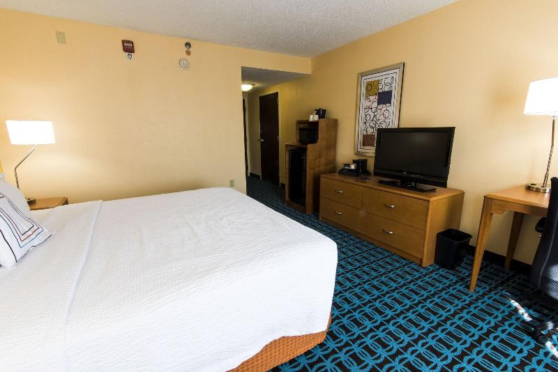 带大床的标准间, Fairfield By Marriott Chesapeake