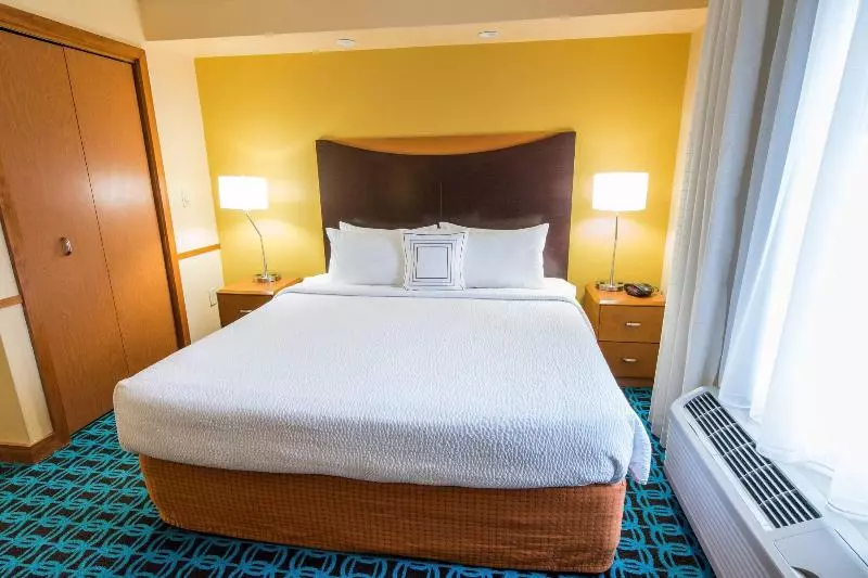 キングサイドベッドのスタンダードワンルーム, Fairfield By Marriott Chesapeake