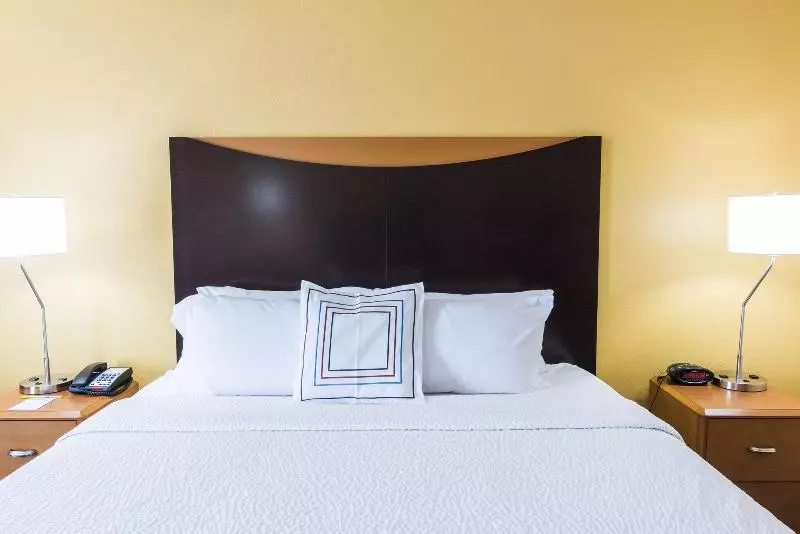 キングサイドベッドのスタンダードワンルーム, Fairfield By Marriott Chesapeake