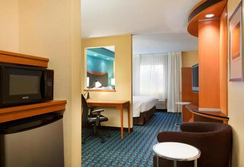 キングサイドベッドのスタンダードワンルーム, Fairfield Inn & Suites Dallas Mesquite