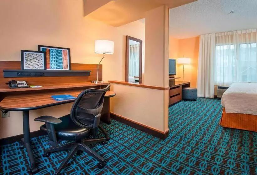 キングサイドベッドのスタンダードワンルーム, Fairfield Inn & Suites By Marriott Frederick