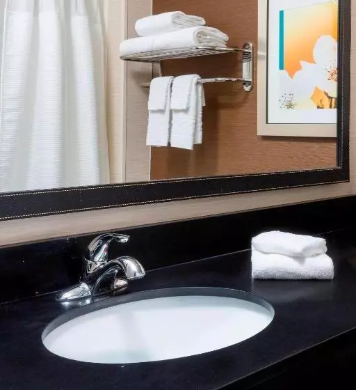 身障者適用スタンダードルーム, Fairfield Inn & Suites Lincoln