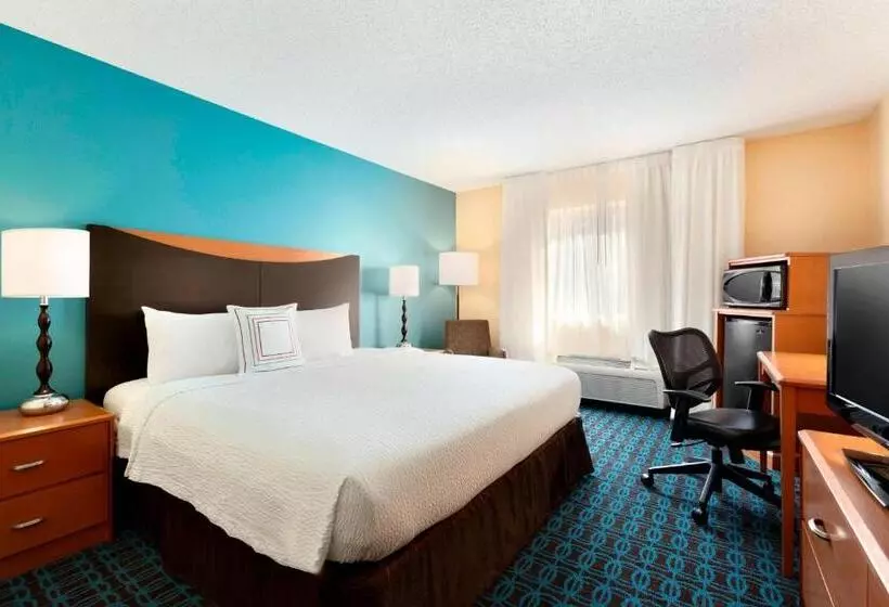 اتاق استاندارد با تخت بزرگ, Fairfield Inn & Suites Midland