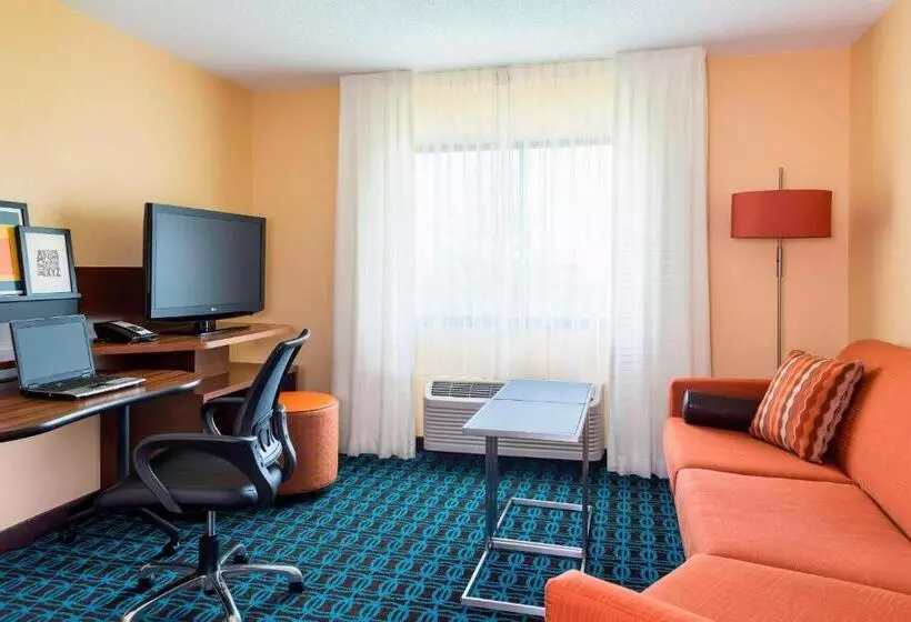 ダブルベッドのスタンダードスタジオ, Fairfield Inn & Suites Springfield