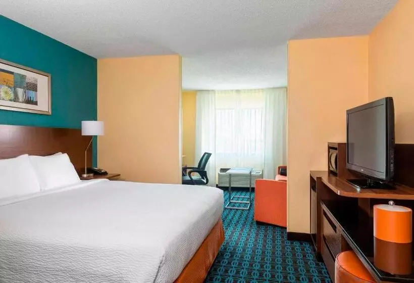 ダブルベッドのスタンダードスタジオ, Fairfield Inn & Suites Springfield