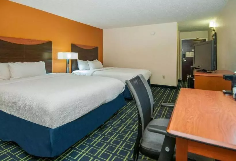 ２ダブルベッドのスタンダードルーム, Quality Inn & Suites