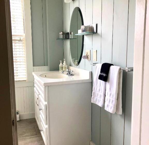 Номер Стандарт, The Inn At English Meadows