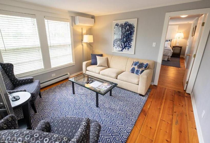 带大床的高级房间, The Inn At English Meadows