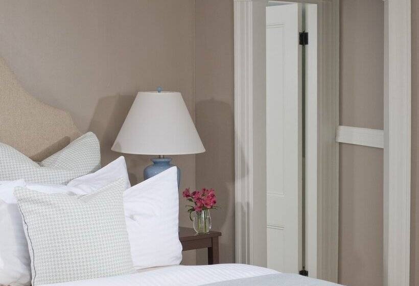 Номер Deluxe, The Inn At English Meadows