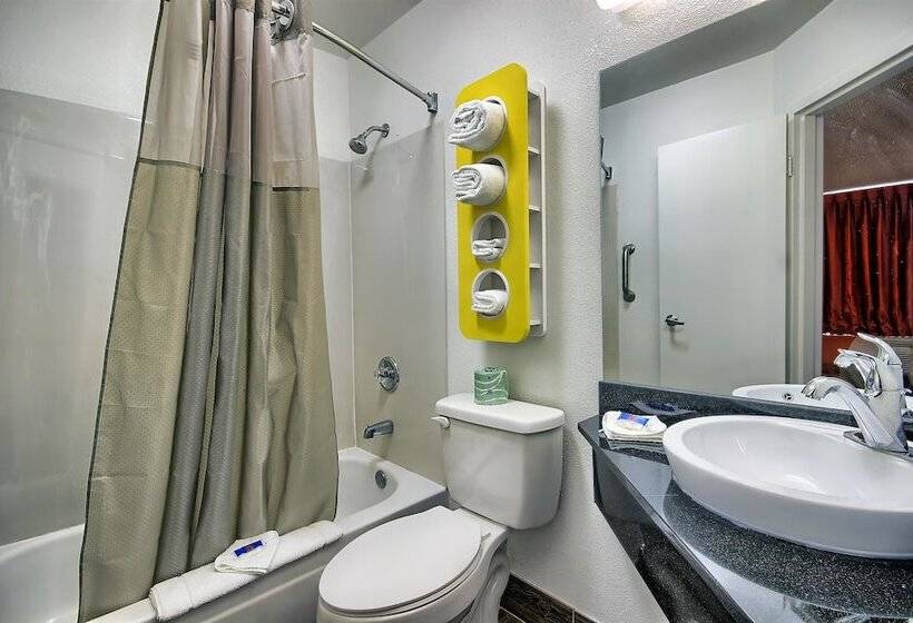 חדר סטנדרט שתי מיטות זוגיות, Motel 6 Columbus, Oh  West