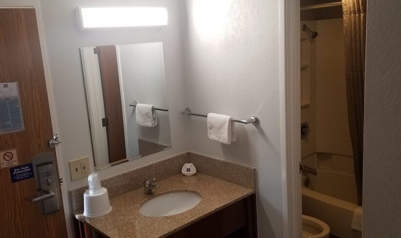 اتاق استاندارد با 2 تخت دوبل, Motel 6elk Grove Village, Il  O Hare