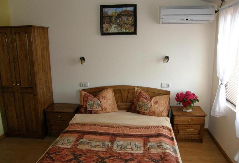 اتاق استاندارد, Emona Guest House