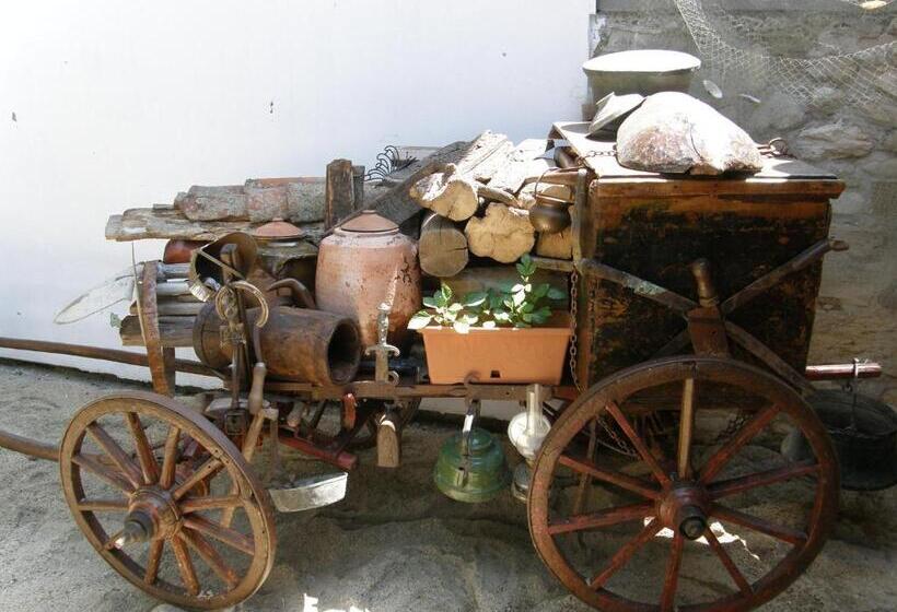 سوییت با چشم‌انداز دریا, Emona Guest House