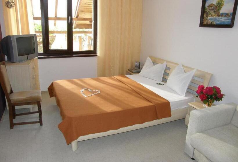 اتاق اکونومی, Emona Guest House