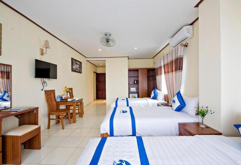 Трехместный Номер Deluxe, Annecy