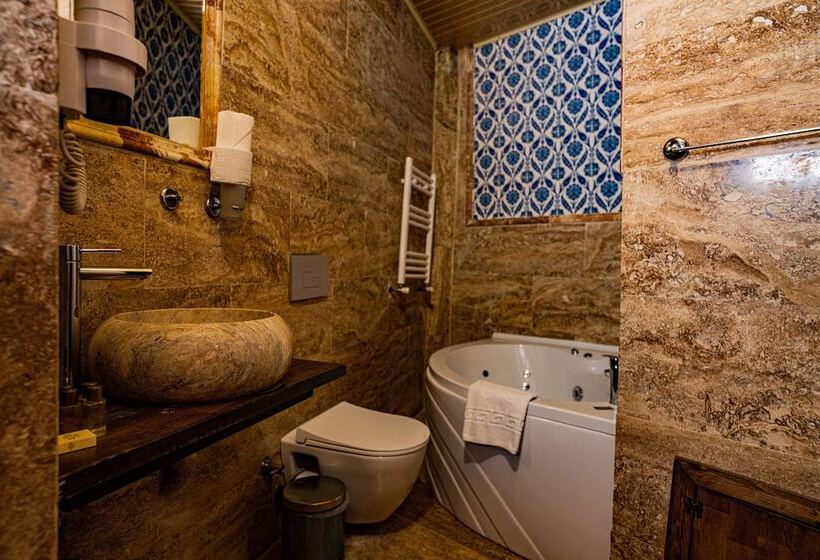 اتاق استاندارد با چشمانداز شهر, Cappadocia Caves