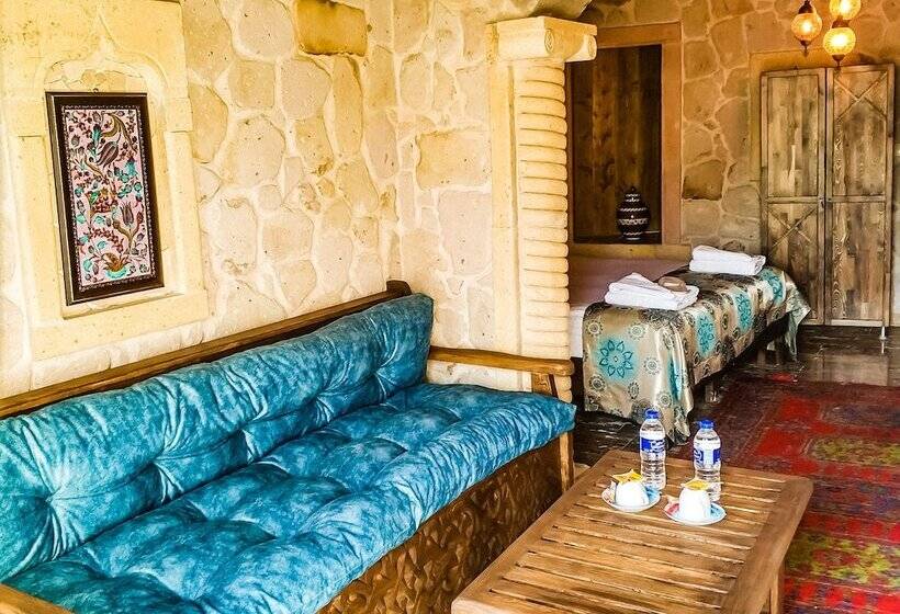 اتاق استاندارد با چشمانداز شهر, Cappadocia Caves